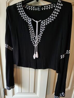 Forever 21 Black Long-Sleeve Embroidered Tie-Neck Crop